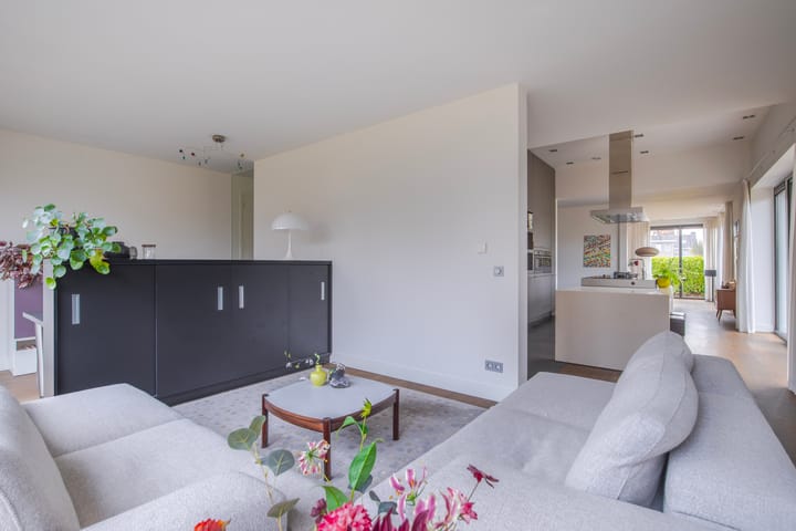 Photo 28 of Morel 22