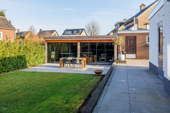 Photo 36 of Sint Antoniusstraat 2