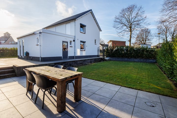 Photo 38 of Sint Antoniusstraat 2