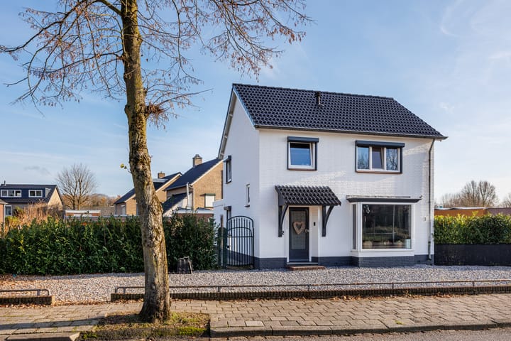 Photo 57 of Sint Antoniusstraat 2