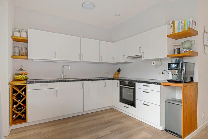 Photo 21 of Willem Lodewijklaan 50