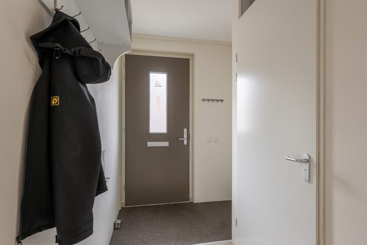 Foto 9 van van Gochstraat 16