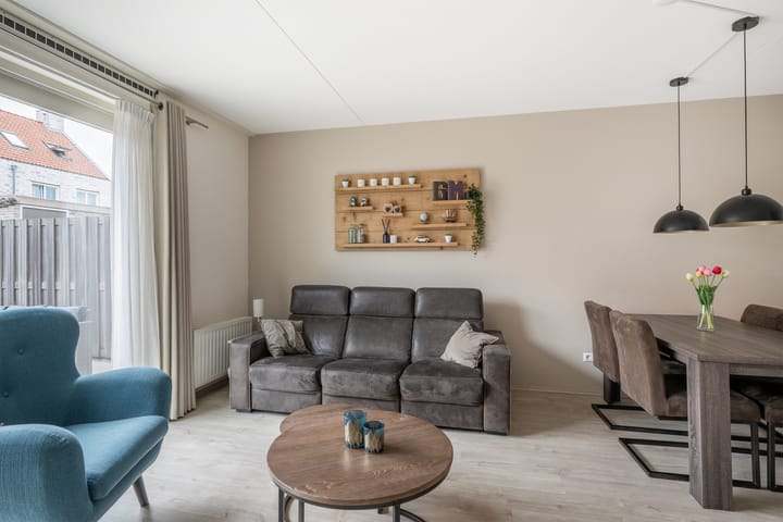 Foto 12 van van Gochstraat 16