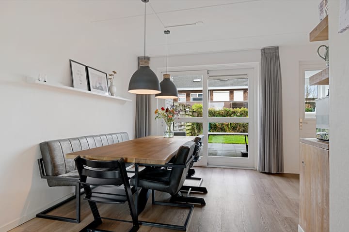 Photo 17 of Willem Lodewijklaan 50