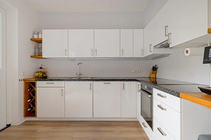 Photo 19 of Willem Lodewijklaan 50