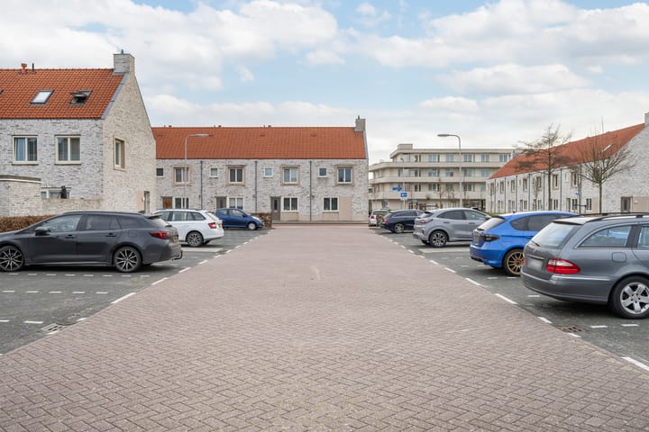 Foto 35 van van Gochstraat 16