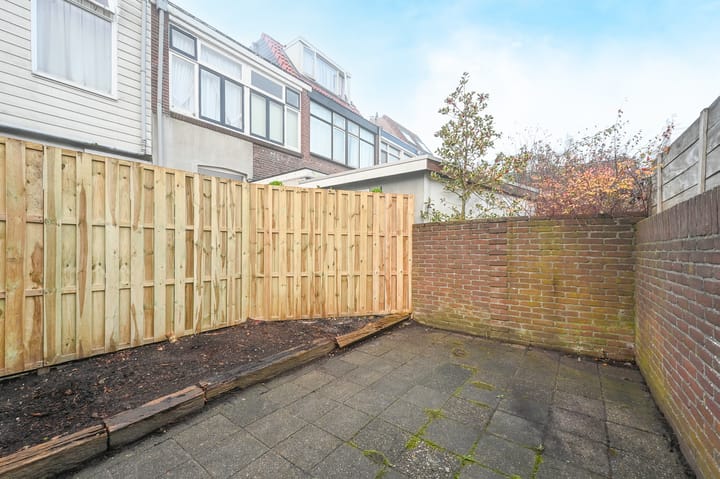 Photo 10 of Eliza Dorusstraat 56