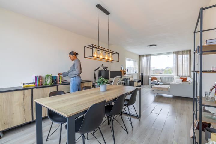 Photo 4 of Van IJsendijkstraat 48