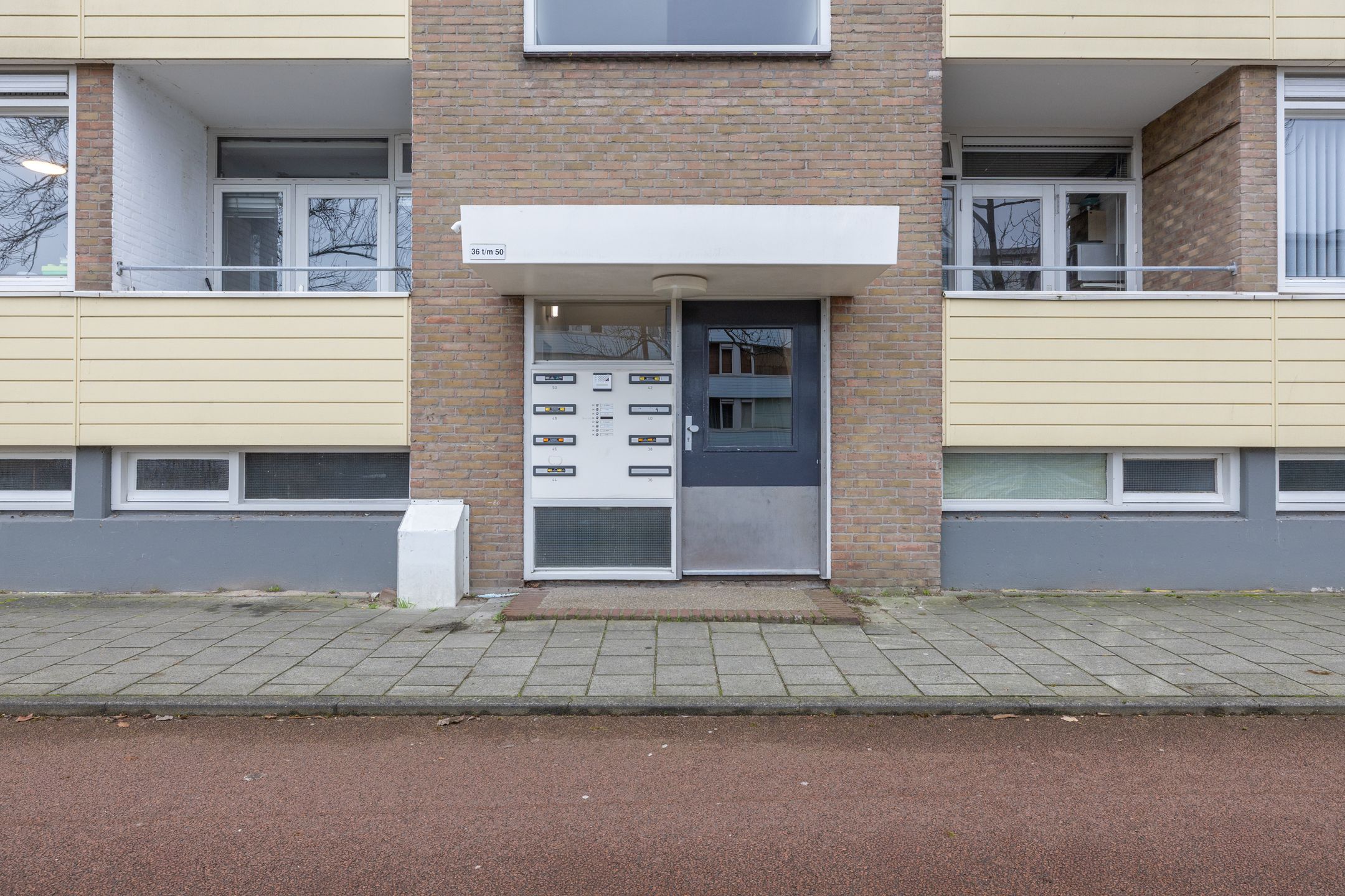 Photo 9 of Van IJsendijkstraat 48