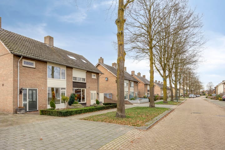 Photo 5 of Hertog Janstraat 1