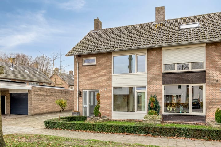 Photo 6 of Hertog Janstraat 1