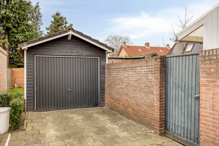 Photo 35 of Hertog Janstraat 1