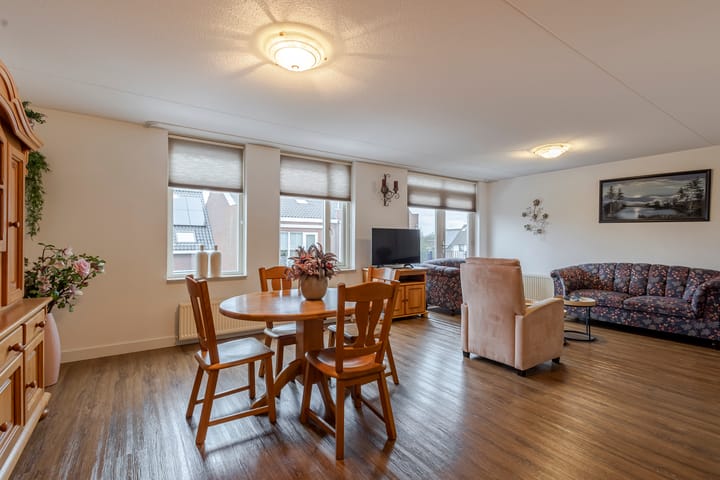 Foto 3 van Lijnbaanplein 4