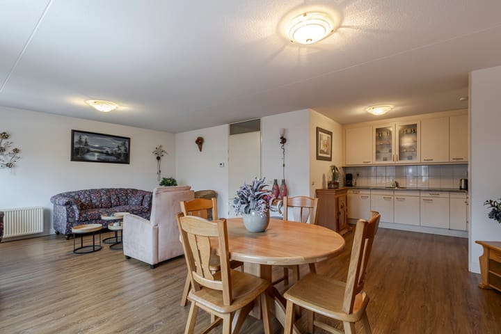 Foto 4 van Lijnbaanplein 4