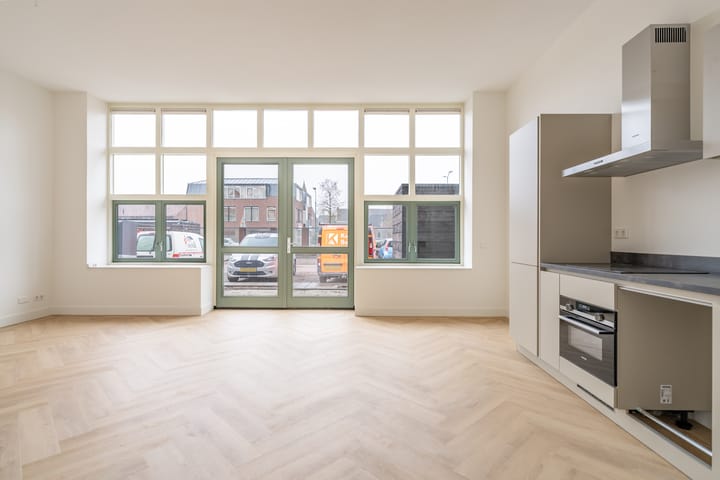 Foto 14 van Prins Clausstraat 2