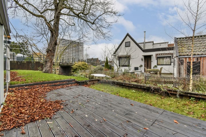 Foto 10 van Oostzanerdijk 28-A