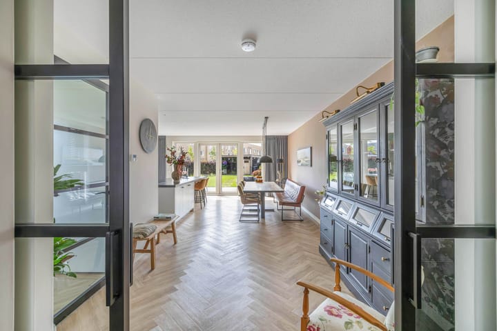 Photo 4 of Cornelis Lelyhage 1