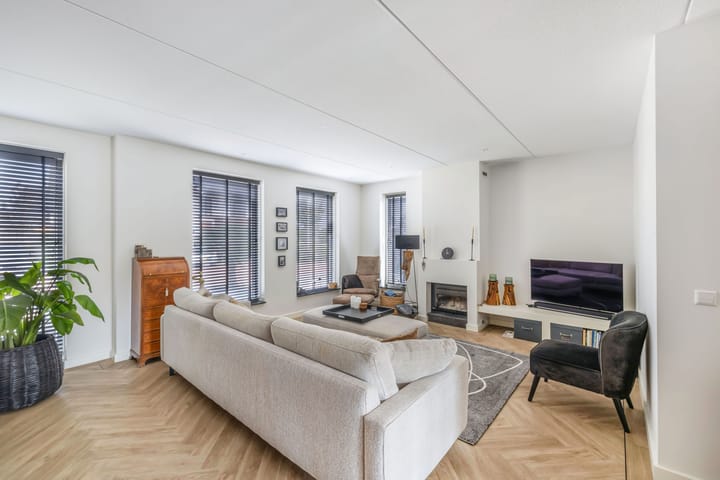 Photo 10 of Cornelis Lelyhage 1