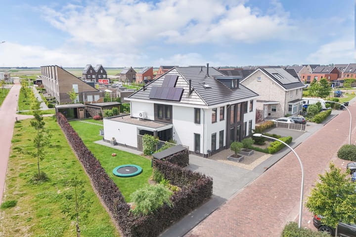 Photo 30 of Cornelis Lelyhage 1