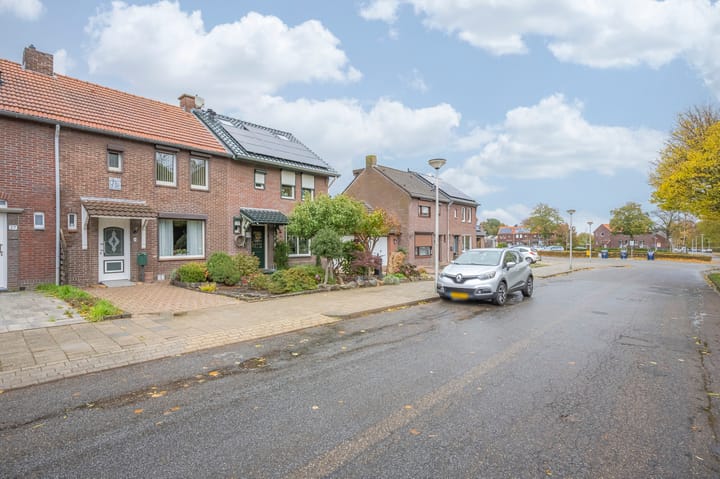 Foto 34 van Heiveldplein 26