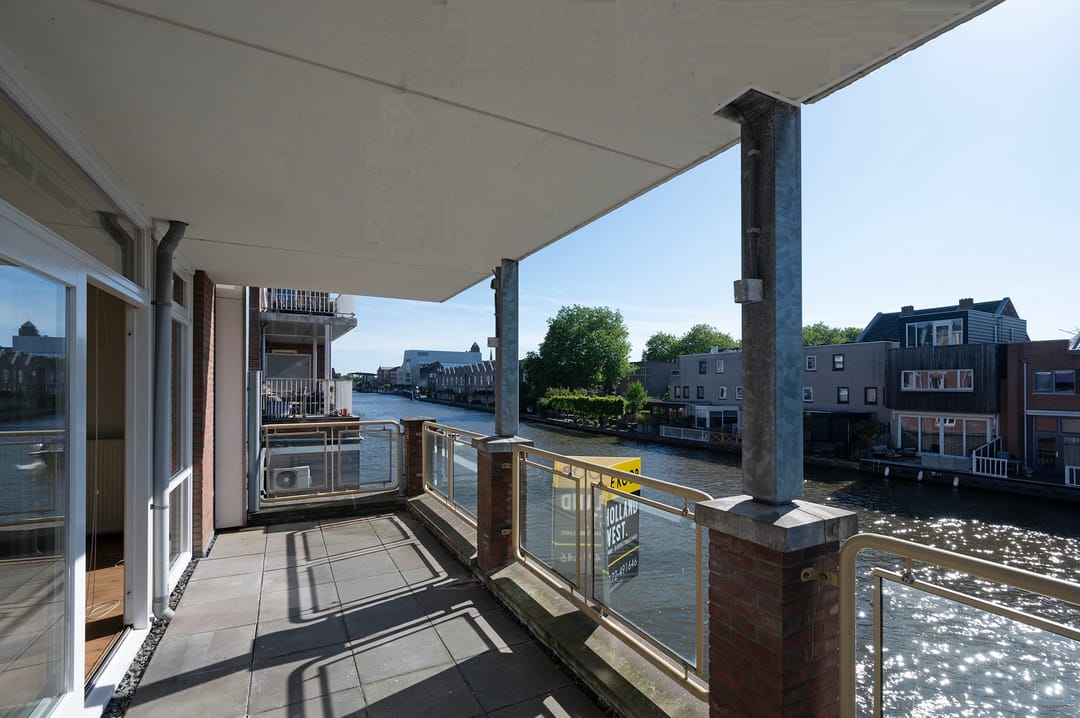 Photo 8 of Hooftstraat 75-A