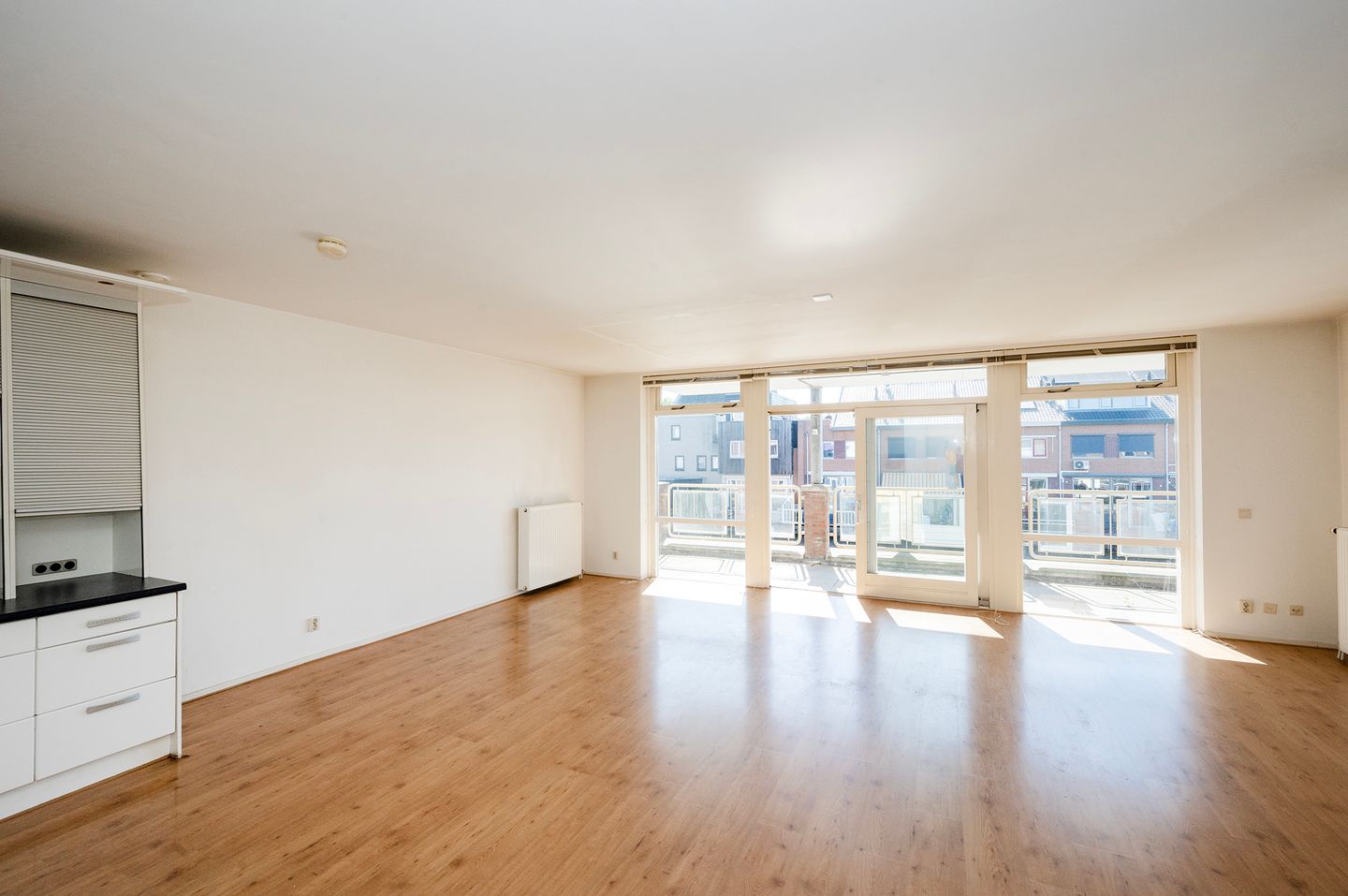 Photo 10 of Hooftstraat 75-A