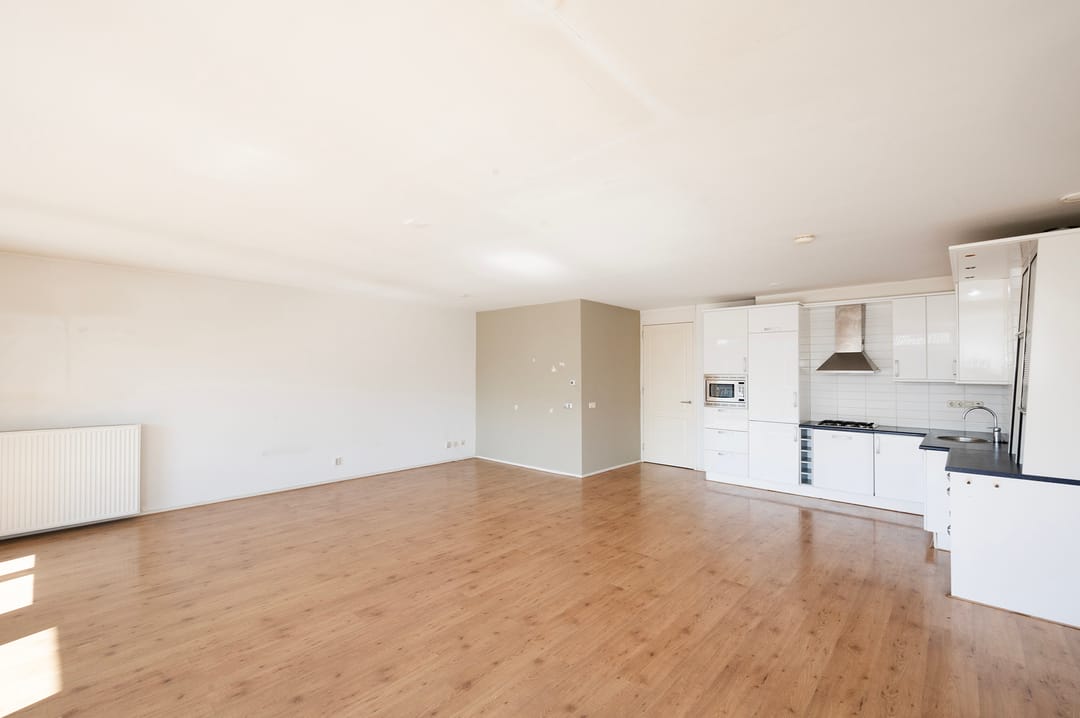 Photo 11 of Hooftstraat 75-A