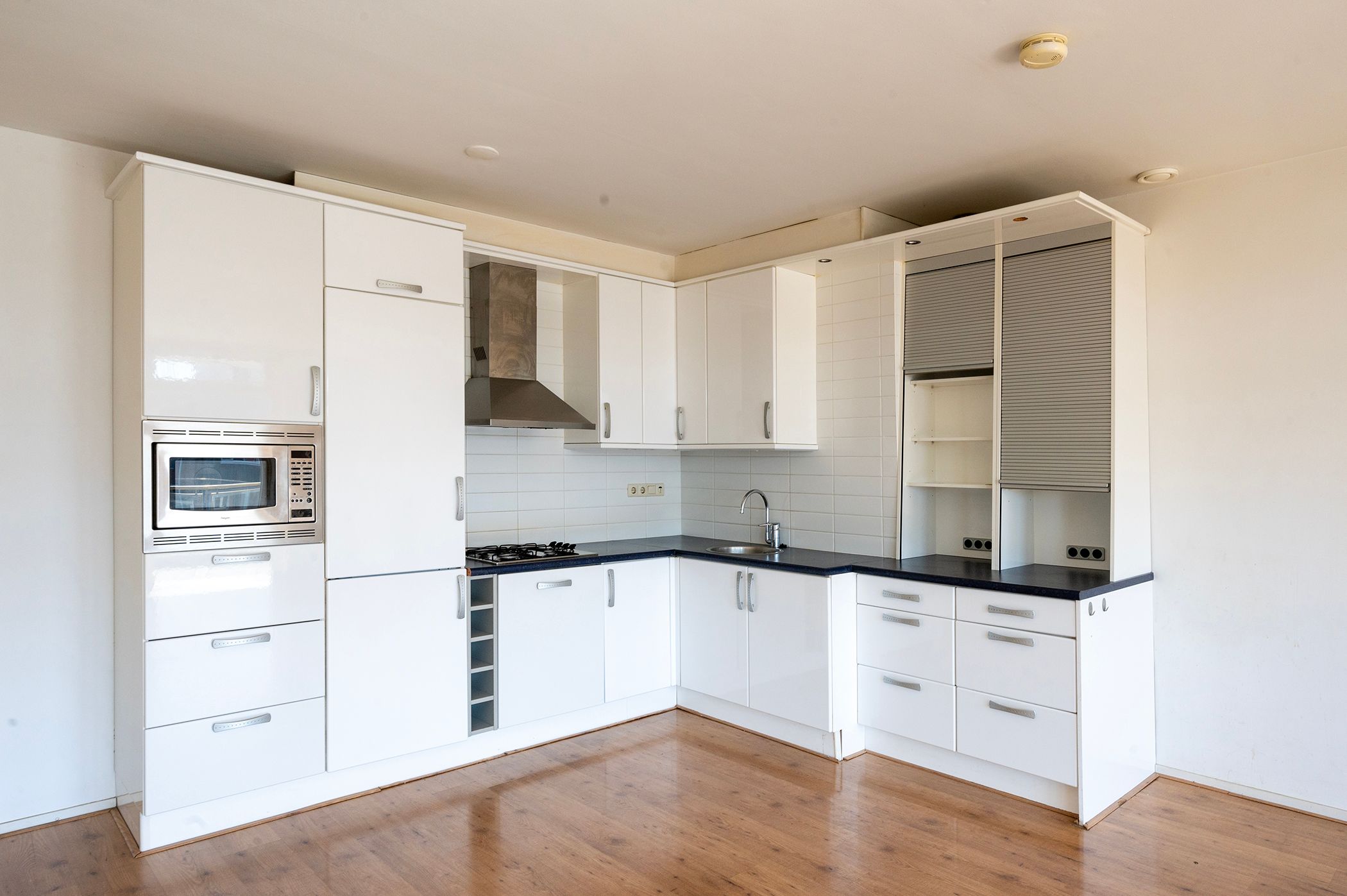 Photo 12 of Hooftstraat 75-A