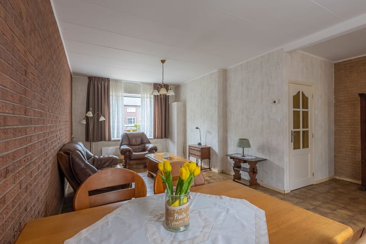 Foto 7 van Heiveldplein 26