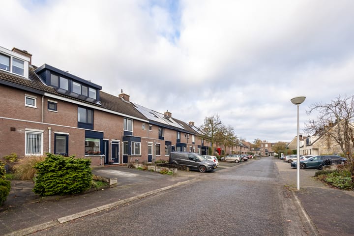 Foto 36 van Claverenbladstraat 124