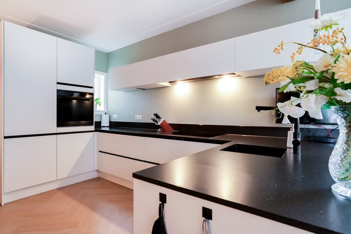 Photo 16 of Smidstraat 18