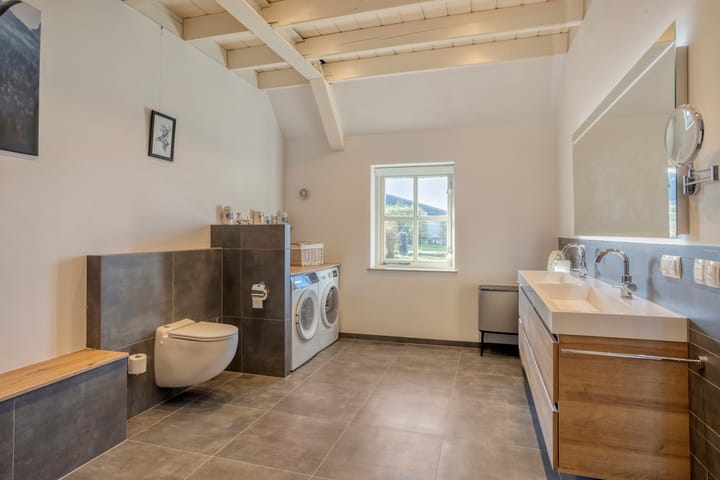 Foto 26 van Biezenstraat 7