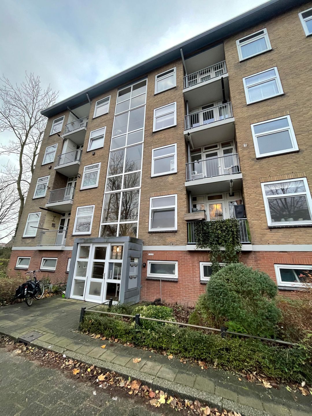 Foto 1 van Carel van Manderstraat 25
