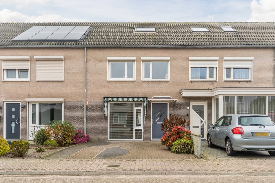Photo 1 of Ledeackerstraat 13