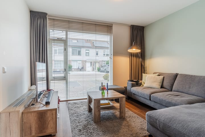 Photo 5 of Ledeackerstraat 13