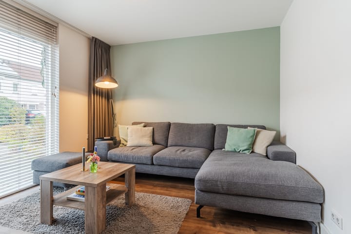 Photo 6 of Ledeackerstraat 13