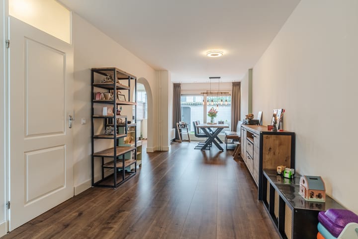 Photo 8 of Ledeackerstraat 13