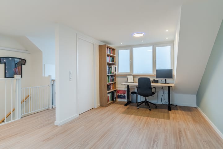 Photo 32 of Ledeackerstraat 13