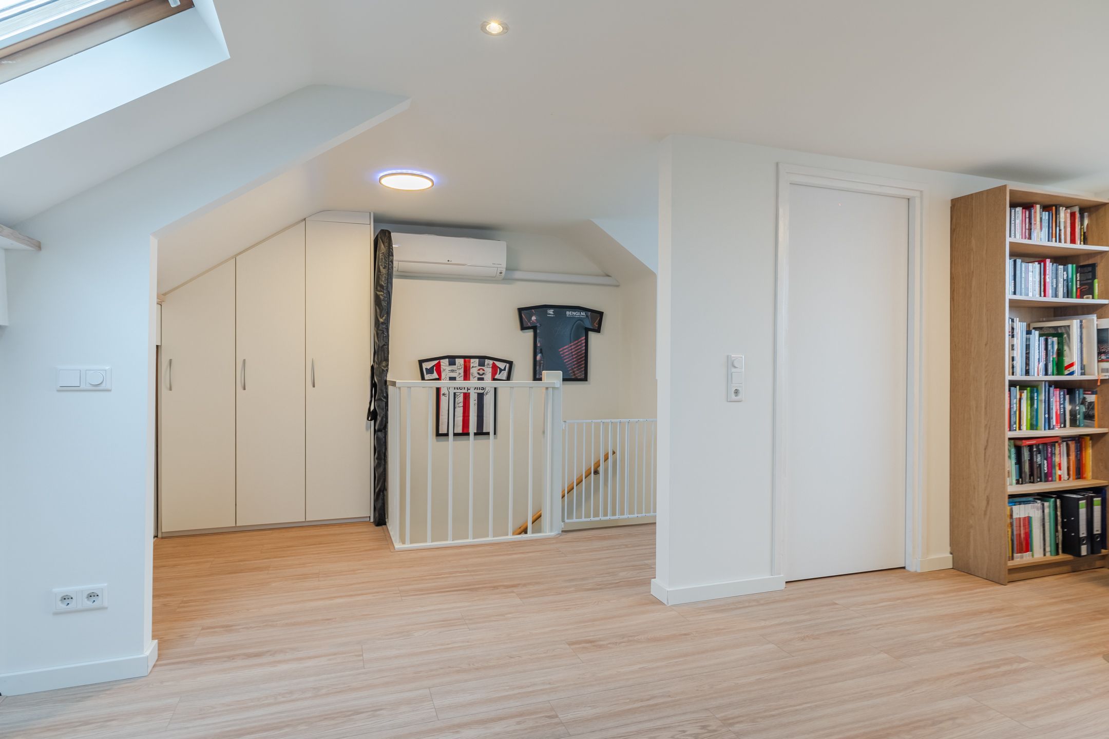 Photo 33 of Ledeackerstraat 13