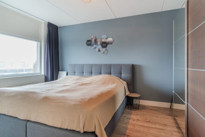 Photo 42 of Ledeackerstraat 13