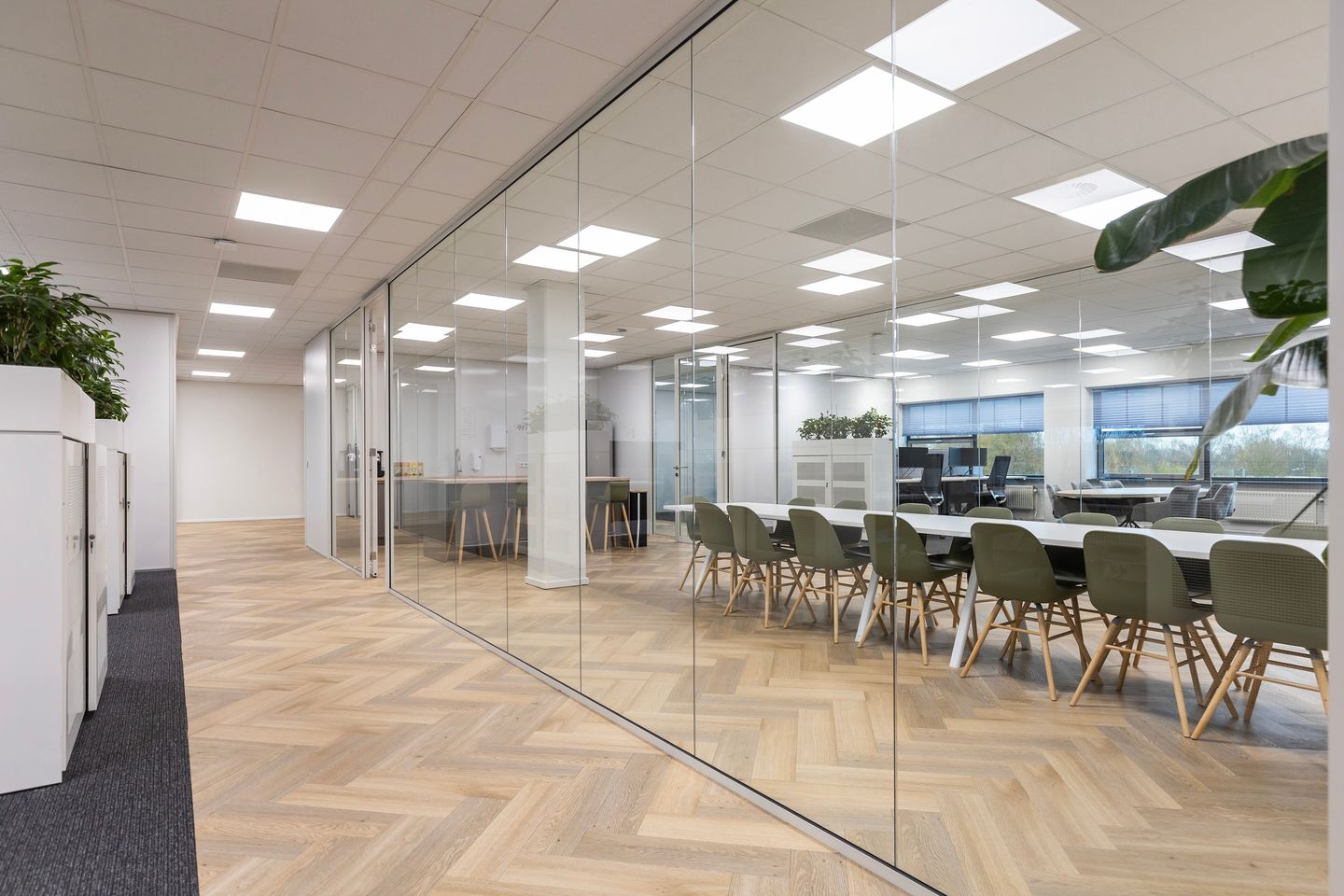 View photo 3 of Kanaal Noord 350