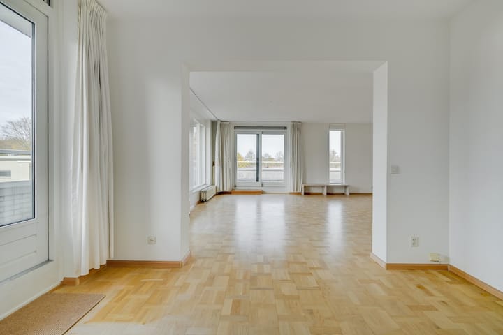 Photo 19 of Laurenspark 70