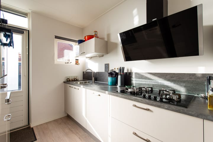 Foto 11 van Paus Joanneslaan 4