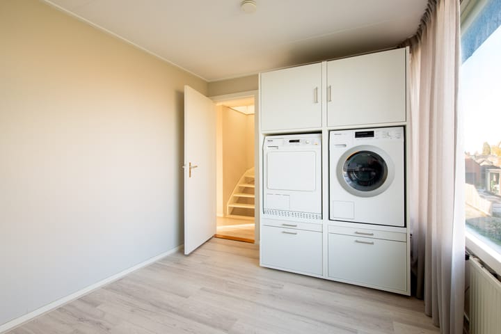 Foto 18 van Paus Joanneslaan 4