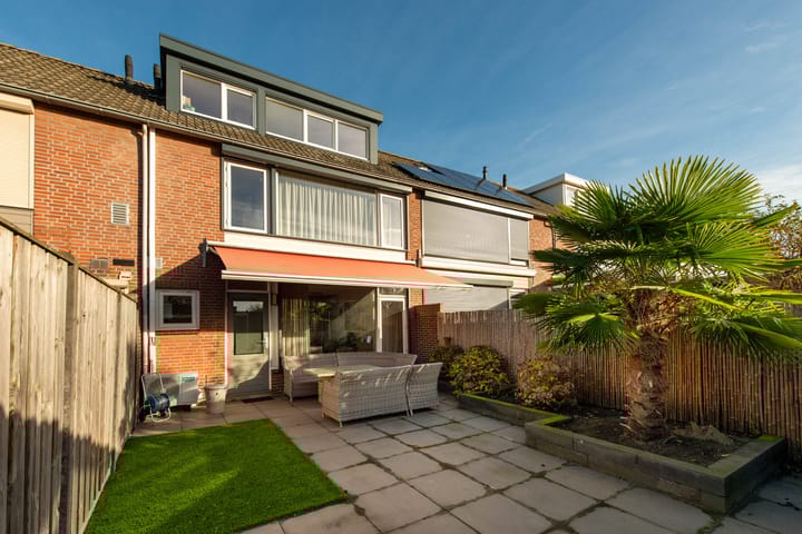 Foto 28 van Paus Joanneslaan 4