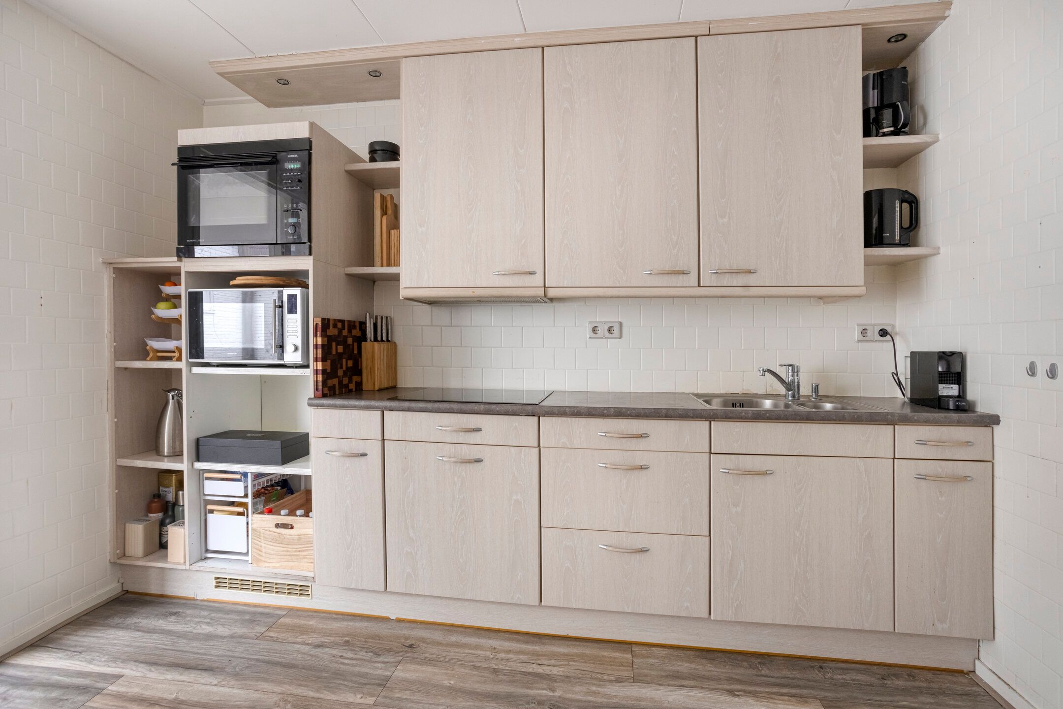 Photo 3 of Heemskerkstraat 10