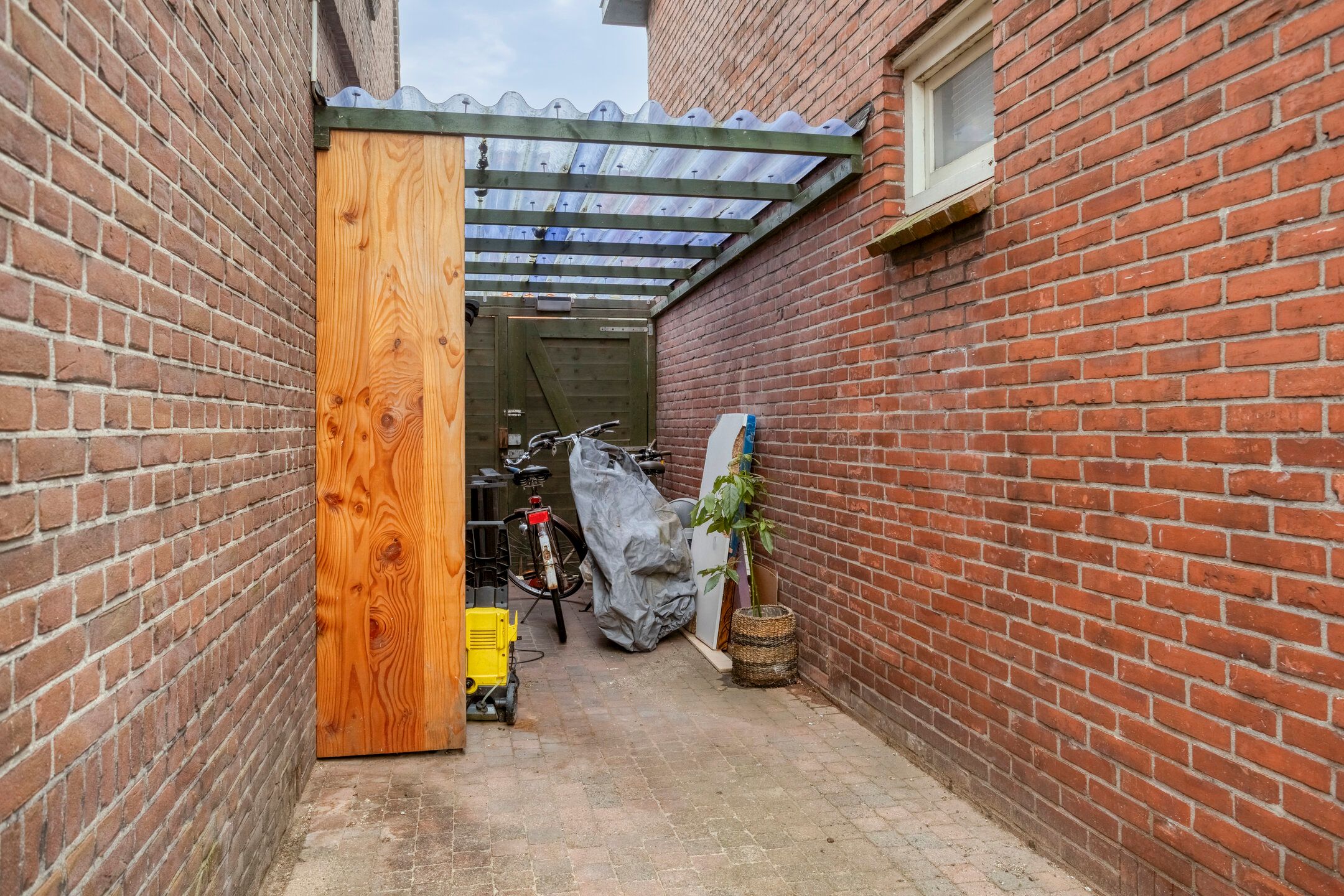 Photo 27 of Heemskerkstraat 10