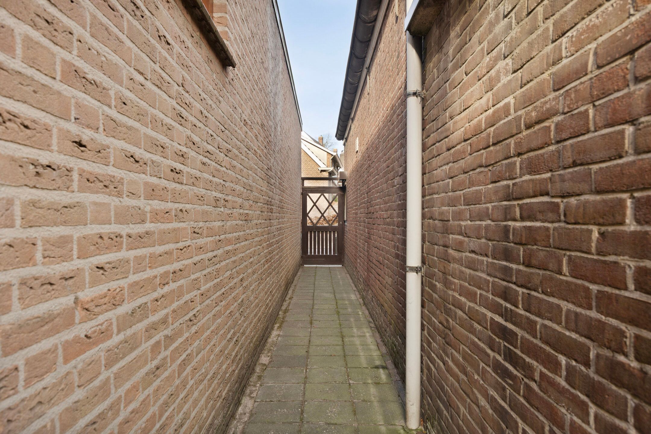 Photo 36 of Kloosterstraat 1