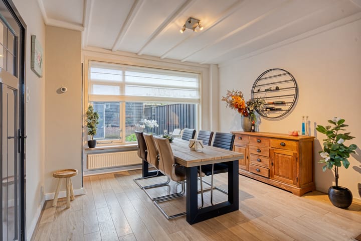 Foto 12 van Stationsweg West 12-A