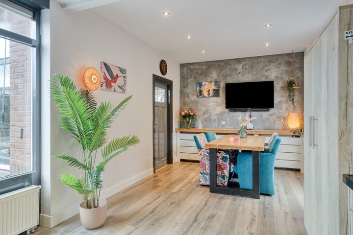 Foto 17 van Stationsweg West 12-A